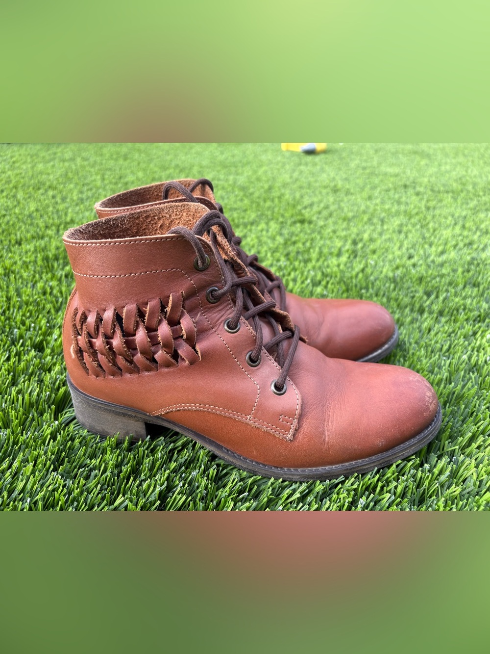Andrea Brown Leather Lace-Up Ankle Boots Size 7.5